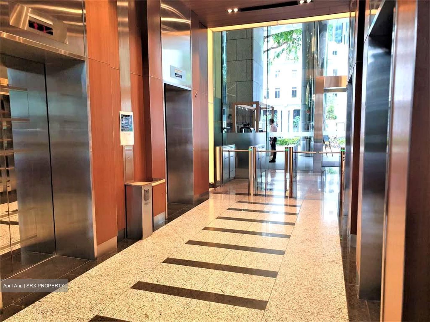 Prudential Tower (D1), Office #585677471